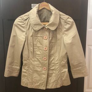 Khaki jacket with cropped sleeves